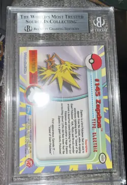 Bgs 8.5 2000 TOPPS TV ANIMATION ZAPDOS FOIL CARD #145 With Error Label (Zapoos) - Image 2