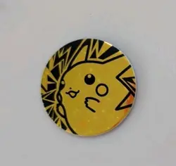 Pokemon TCG 2000 WOTC Pikachu Starlight Foil Yellow Flip Coin - Image 1