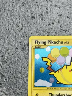 2009 Pokemon Platinum Rising Rivals #113 Flying Pikachu Holo Card LP - Image 2