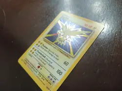 Zapdos Base Set 16/102 Holo Unlimited Holo Rare Pokemon TCG Vintage Card Trading - Image 3