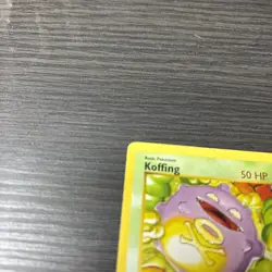 1st Edition Shadowless Koffing 51/102 Base Set Rare Vintage Pokemon Card - Image 5
