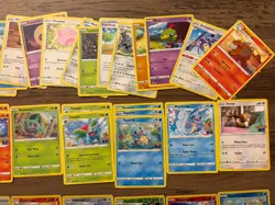 Pokemon TCG - Pokemon Go - Card Lot - Charizard Holo, Pikachu Holo and more - Image 3