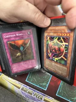 40 Card Vintage Yugioh Small Binder NM-HP Mixed Lot - Image 5