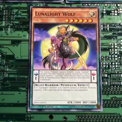 Lunalight Wolf SHVI-EN012 Common 1st Edition Yugioh Card Shining Victories 3 - Image 2