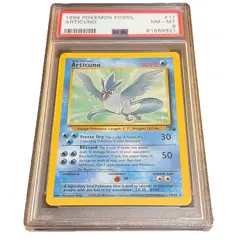 1999 Pokemon Fossil #17 Articuno PSA 8 Non-holo Pokemon - Image 1