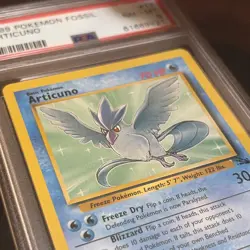1999 Pokemon Fossil #17 Articuno PSA 8 Non-holo Pokemon - Image 3