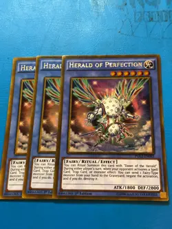 YUGIOH 3x Gold Rare Herald Of Perfection PGL2-EN085 1st Edition - Image 1