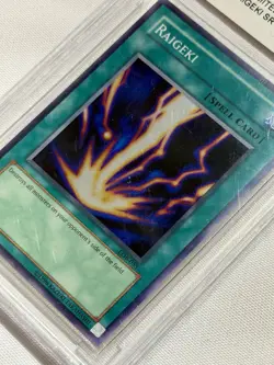 Yu-Gi-Oh Raigeki L0B-053 2002 Ultra Rare Unlimited Bccg 10 Mint - Image 3