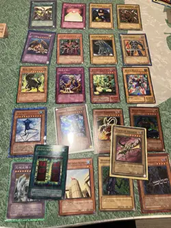 20+ Yu GI Oh Card Bundle English And Japanese - Image 1