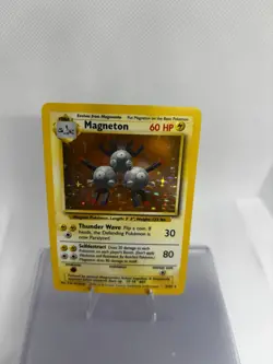 Pokemon TCG Magneton Base Set Holo Unlimited Rare Card 9/102 WOTC - Image 2