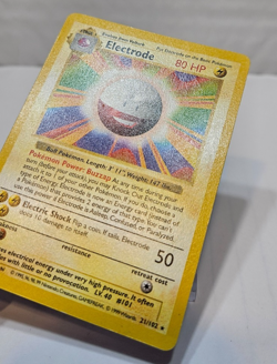 Electrode 21/102 Rare SHADOWLESS Base Set Pokemon 526 - Image 2