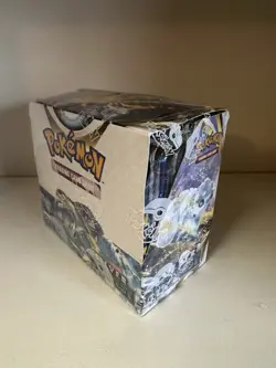 Pokemon TCG: Sword & Shield - Silver Tempest Booster Box Sealed 820650860911 - Image 4