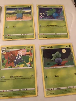 Lot of 8 Oddish and Gloom Pokemon Cards - Image 4