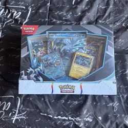 Pokemon Trading Card Game: Black Kyurem ex & Melmetal ex Box Bundle Exclusive - Image 2