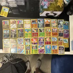 Pokemon TCG 40 Holo Cards Lot Salamence Solgaleo Persian Weavile Oddish English - Image 1
