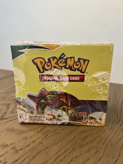 Pokemon TCG Sword & Shield Evolving Skies Booster Box Factory Sealed - Image 2