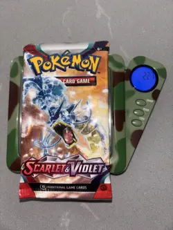 22.7g Heavy Pokemon TCG: SCARLET and VIOLET Base Booster Pack New Gyarados Art - Image 1
