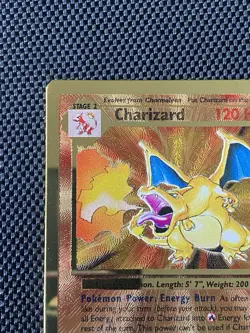 2021 Charizard 4/102 Pokemon Celebrations Gold Ultra Premium Metal Gold LP+ - Image 2