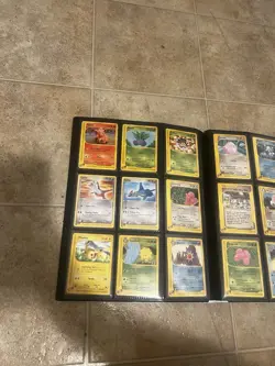 150 Card Pokemon Vintage Lot - Shadowless, 1st Editions , E-readers +more - Image 2