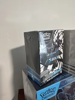 Pokemon TCG Scarlet & Violet Black Bolt Booster Bundle Sealed - Image 2