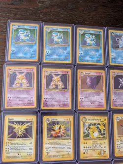 Vintage Pokemon Holo Lot (1996-1998) - Base, Jungle, Fossil, Team Rocket LP 20+ - Image 3