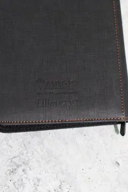 Mythic Edition 4-Pocket Zippered PRO-BINDERR for Magic: The Gathering 74427183424 - Image 2