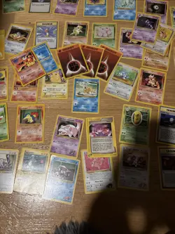 Pokemon TCG Mixed Lot Assorted Card Selection [50 Cards] - Image 5