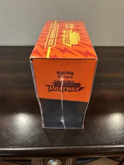 Pokemon TCG: Sword & Shield-Vivid Voltage Elite Trainer Box ETB Lot - Image 3