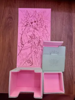 Manamoon/Amanda Lapalme Farra the Whitewolf deckbox Yugioh Used - Image 5