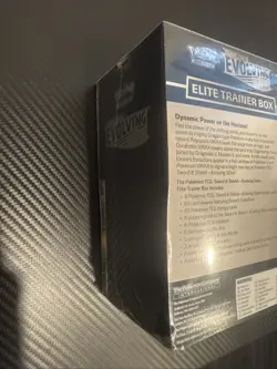 Pokemon TCG Sword & Shield Evolving Skies Elite Trainer Box ETB New/SEALED - Image 4