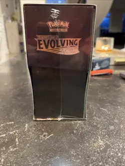 Pokemon TCG Sword and Shield Evolving Skies Elite Trainer Box ETB Factory Sealed - Image 3