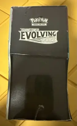 Pokemon TCG Sword and Shield Evolving Skies Elite Trainer Box ETB Factory Sealed - Image 3
