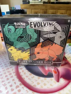 Pokemon TCG Sword and Shield Evolving Skies Elite Trainer Box ETB Sealed - Image 1