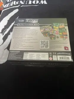 Pokemon TCG Sword and Shield Evolving Skies Elite Trainer Box ETB Sealed - Image 2