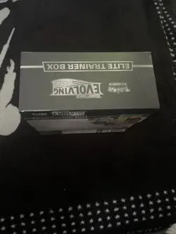 Pokemon TCG Sword and Shield Evolving Skies Elite Trainer Box ETB Sealed - Image 3