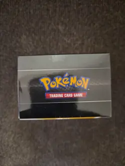 Pokemon TCG Evolving Skies Build and Battle Box Sealed - Image 5