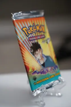 Pokemon TCG Gym Heroes 1st Edition Booster Pack Brock Art WOTC 1999 SEALED - Image 4