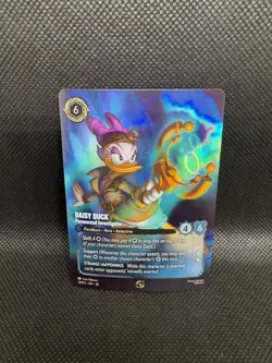 Disney Lorcana - Daisy Duck - Paranormal Investigator 24/P3- Champion Promo Foil - Image 1