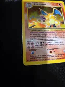 Pokemon TCG Charizard 1999-2000 Base Set Holo Rare Card 4/102 - Image 4