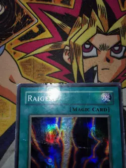 Raigeki lob-e042 Unltd Ed (HP) Super Rare Yu-Gi-Oh! - Image 3