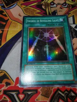 Swords of Revealing Light lob-e081 1st Edition (HP) Super Rare Yu-Gi-Oh! - Image 4