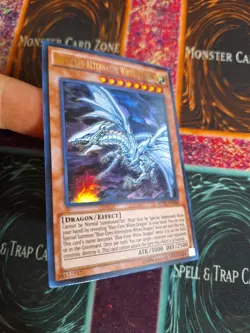 Yu-Gi-Oh! TCG Blue-Eyes Alternative White Dragon MVP1-EN046 Ultra Unlimited NM - Image 2