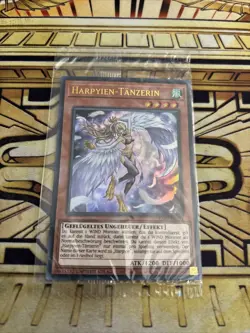 Yugioh Harpyien-Tanzerin LART-DE023 Ultra Rare OVP - Image 1