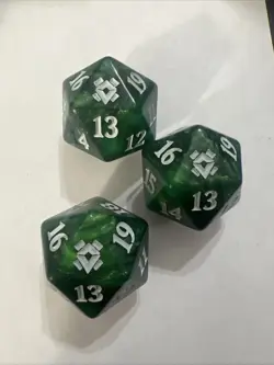 Magic The Gathering Zendikar Rising Bundle Oversized Spindown Dice D20- Green - Image 1