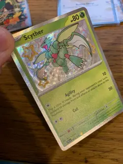 NM! Scyther (095/091) Paldean Fates Baby Shiny Rare Pokemon Card! FREE P&P! - Image 3