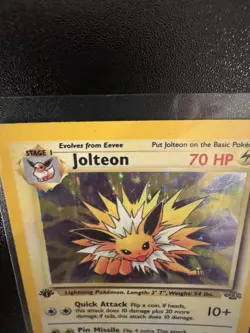 Jolteon 1st Edition Holo Rare Jungle 4/64 WOTC Vintage Pokemon - Image 3
