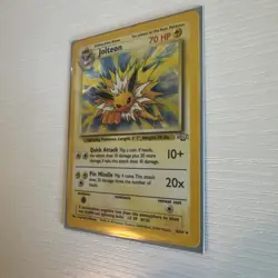 Jolteon 1st Edition Holo Rare Jungle 4/64 WOTC Vintage Pokemon - Image 3