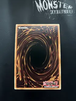 YUGIOH VISION HERO TRINITY SUPER RARE SHVA-EN036 1ST EDITION - Image 2