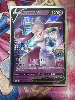 Pokemon GO - Mewtwo V - Pokemon SWSH223 Black Star Promo Holo - NM - Image 1