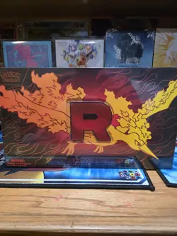 Pokemon TCG Team Rocket Moltres Ultra Premium Collection UPC New Small Tear - Image 1